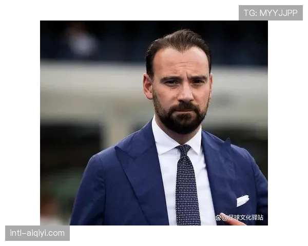 官方:那不勒斯主帅孔蒂因战术理念分歧与俱乐部体育总监发生激烈争吵