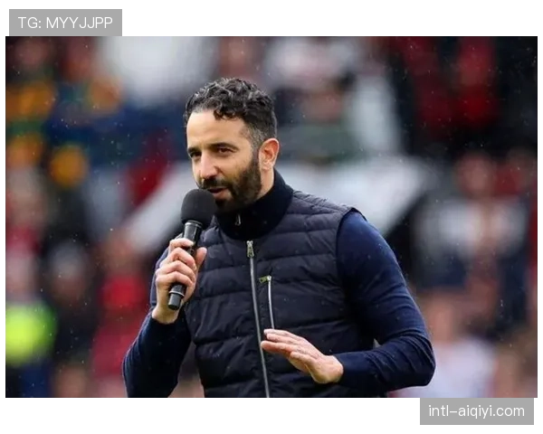 曼联新任足球总监首次亮相,阐述俱乐部夏季转会窗策略 曼联新任足球总监首次亮相,阐述俱乐部夏季转会窗策略